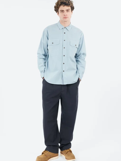 Outlet - Garment Dyed Oxford Workwear Shirt in Mist Blue Button-Ups